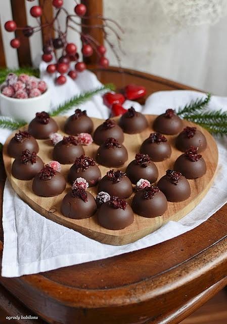 Czekoladki z żurawinowym ganache