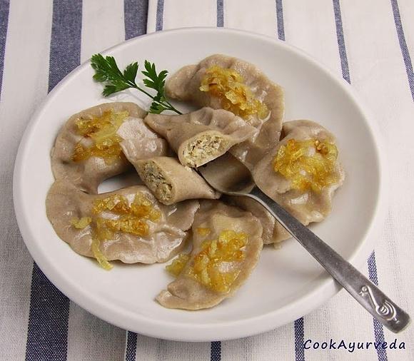 Pierogi gryczane z kaszą i twarogiem bezglutenowe