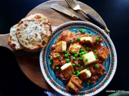 Paneer w sosie butter masala na półce Kaizena