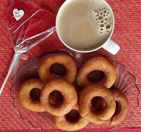 Tłusty Czwartek przepisy na pączki i faworki