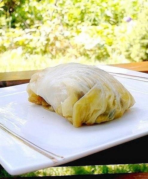 Wegańskie gołąbki z kaszą jaglaną i pieczarkami