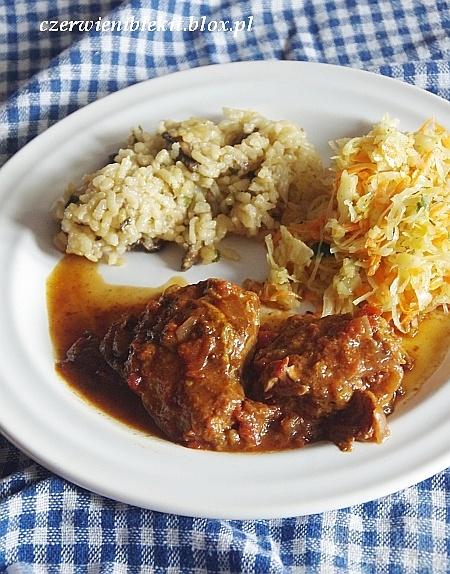 Polędwiczki wieprzowe w sosie pomidorowo-śliwkowym