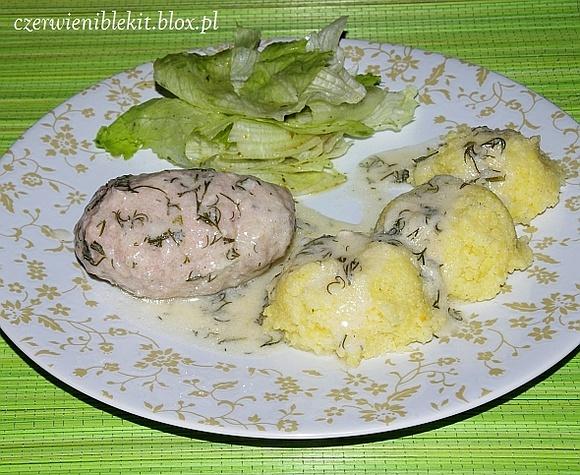 Pulpety w sosie koperkowym nadziewane porem i suszonym pomidorem