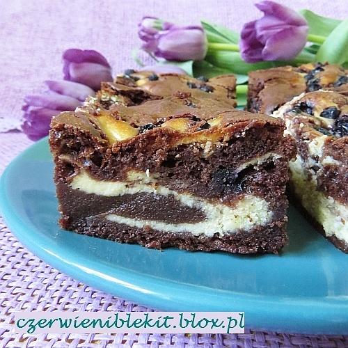 Serowe brownie z borówkami