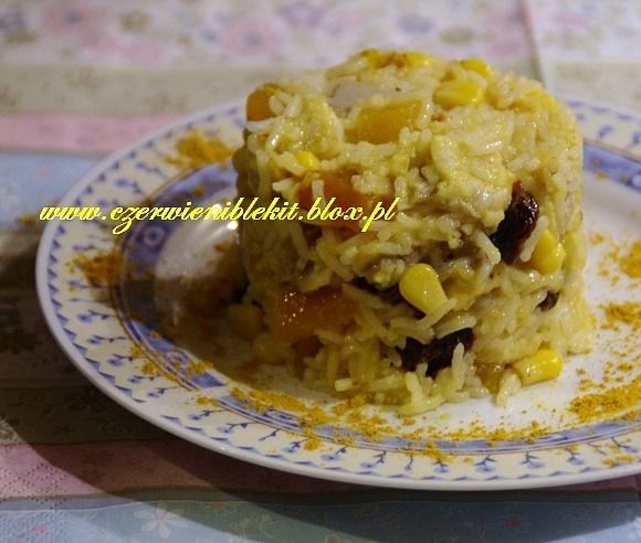 Śledzie z ryżem, dynią, wiśniami i curry