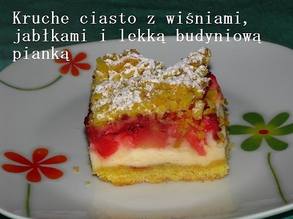 Kruche ciasto z wiśniami, jabłkami i lekką budyniową pianką