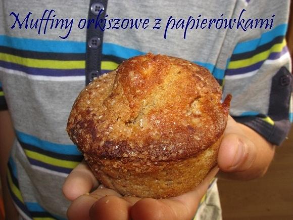 Muffiny orkiszowe z papierówkami