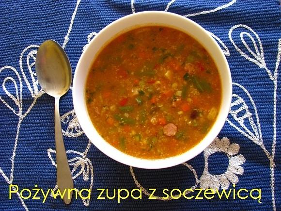 Pożywna zupa z soczewicą