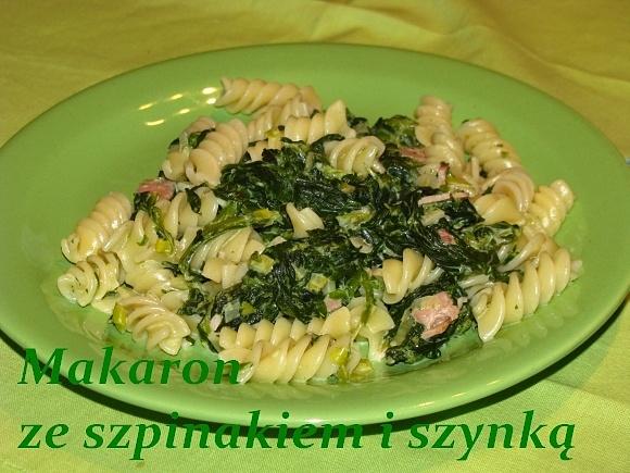 Makaron ze szpinakiem i szynką