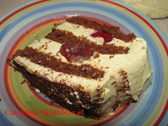 Tort tiramisu z czereśniami