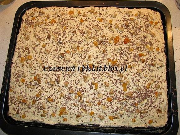 Tort czekoladowo-orzechowo-kawowy z aromatem pomarańczy