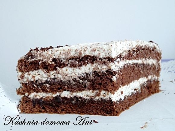 Tort czekoladowo-śliwkowy