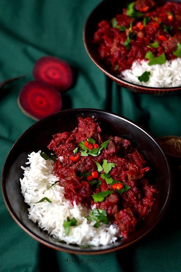 Wołowe curry z buraczkami