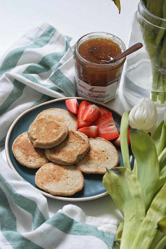 Wegańskie bezglutenowe placuszki bananowe