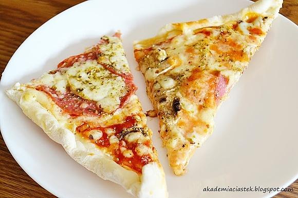 Pizza na cienkim cieście