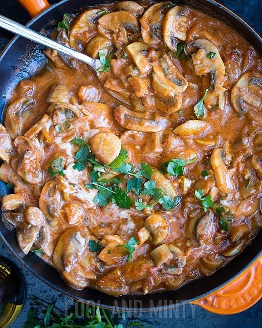 Pieczarkowy stroganoff