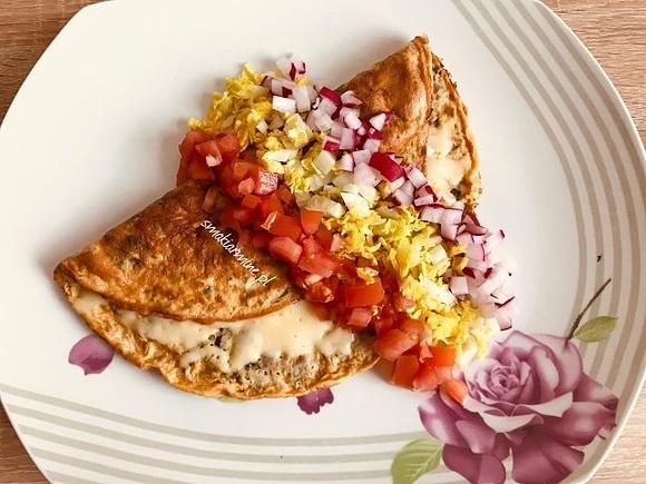Omlet pieczarkowo-bazyliowy z serem