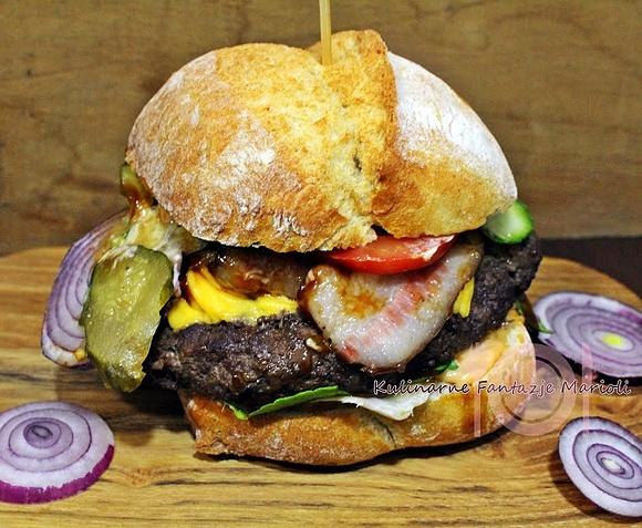Hamburger wołowy