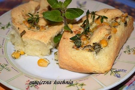 Bułki z kukurydzą i boczkiem