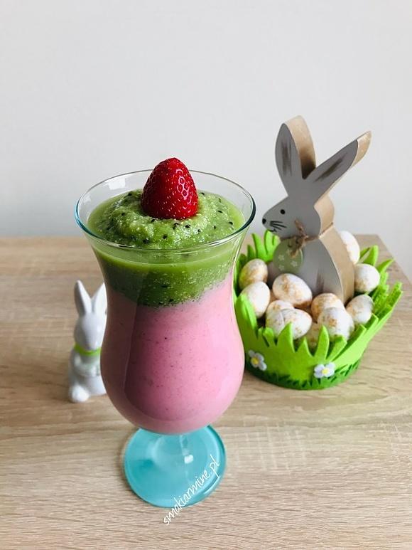 Smoothie truskawkowe z groszkiem cukrowym i orzechami nerkowca