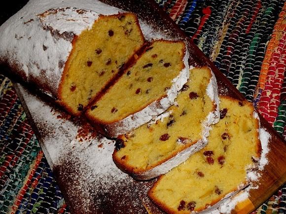 Łatwa babka z rodzynkami
