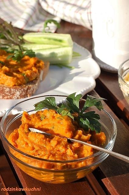 Pasta z dyni Hokkaido i suszonych pomidorów