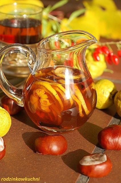 Pigwa w syropie korzennym do herbaty