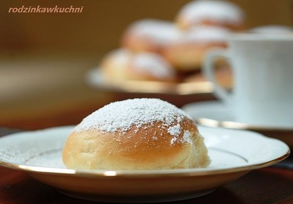 Pączki pieczone nadziewane różą
