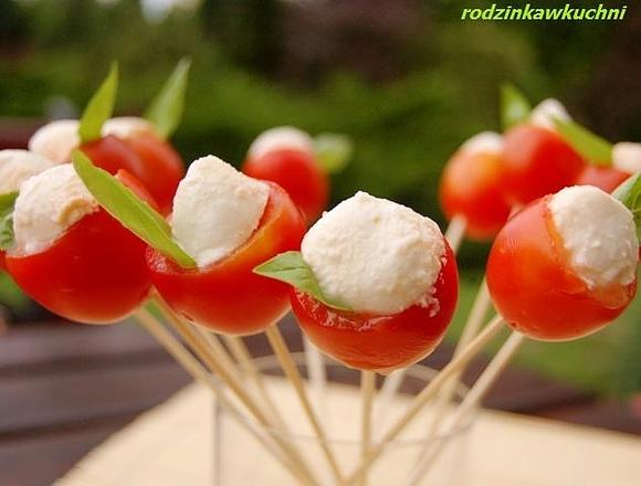 Caprese na patyku - szybka i smaczna przekąska