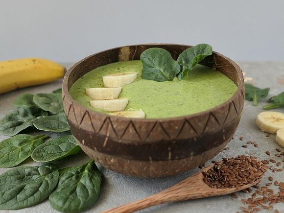 Bananowo-szpinakowa smoothie bowl