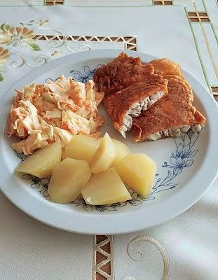Morszczuk w cieście pomidorowo-paprykowym