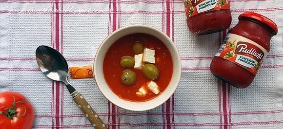 Zupa krem z pomidorów z serem feta i oliwkami