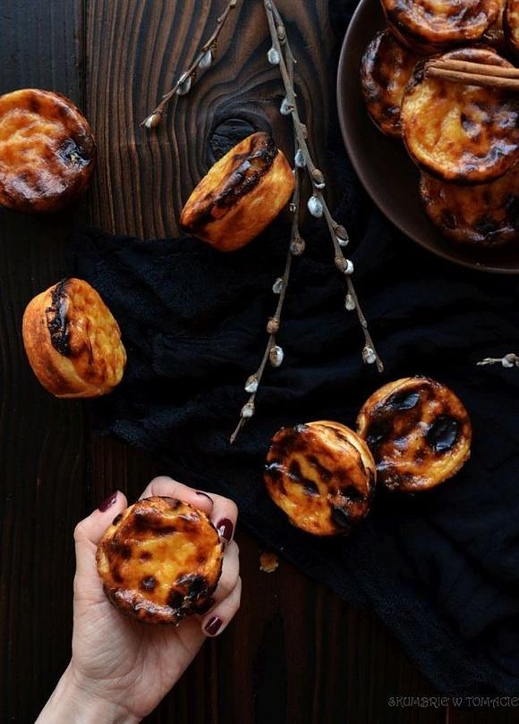 Pastéis de nata - portugalskie babeczki budyniowe