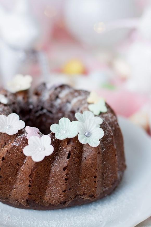 Świąteczna babka orkiszowa z mascarpone i karobem