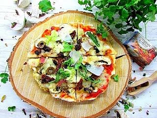 Pizza na cieście orkiszowym
