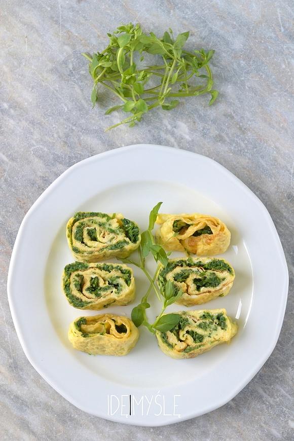 Japoński wiosenny omlet z gwiazdnicą