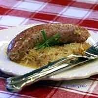 Pieczona kiełbasa z kapustą