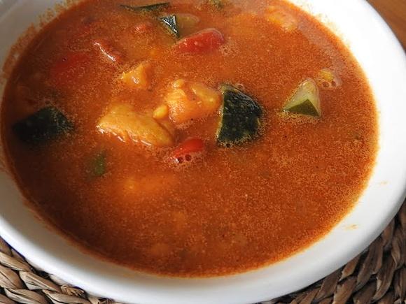 Tajskie czerwone curry z warzywami