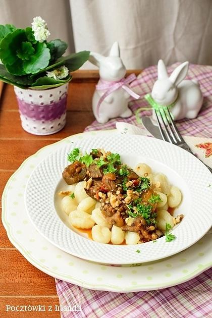 Gnocchi z pikantną potrawką z bakłażanów