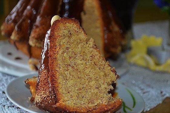 Babka migdałowa