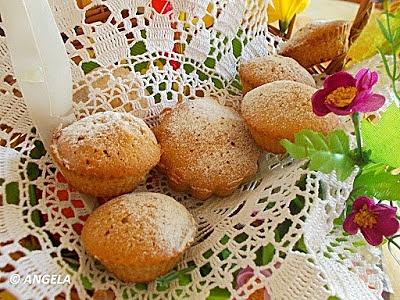 Orzechowe babeczki - walnut tea cakes