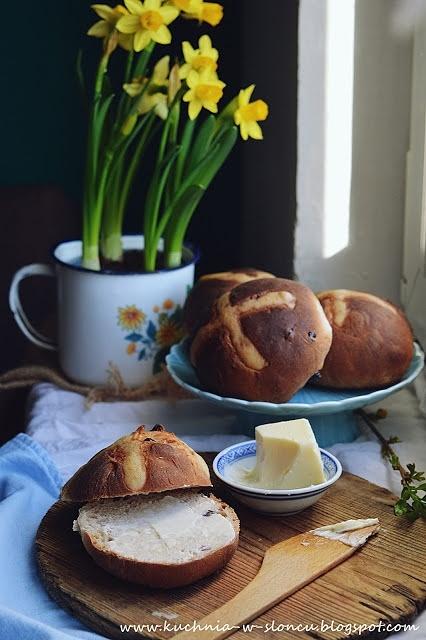 Hot cross buns z żurawiną