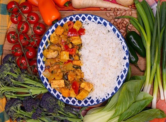 Korma curry z tofu - aromatyczne danie z dalekiego wschodu