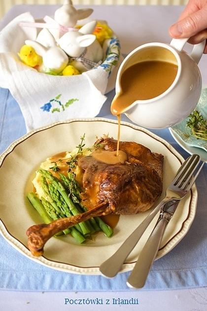 Pieczona gęś z cydrowym sosem gravy