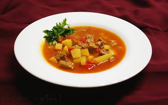 Zupa gulaszowa z papryką