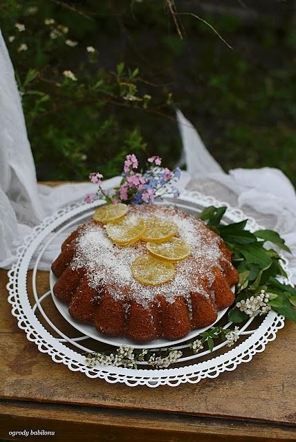 Babka kokosowo-limonkowa