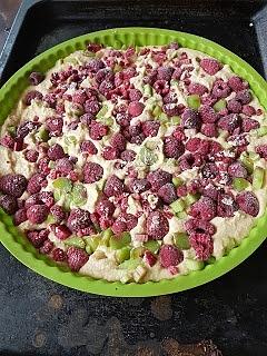 Keto ciasto z rabarbarem