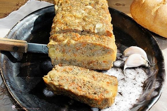 Pieczona pierś z mięsa mielonego z serem żółtym