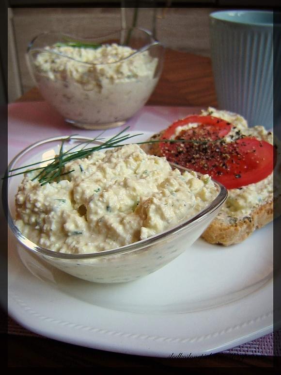 Twarożkowo-jajeczna pasta z awokado