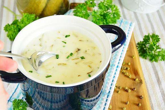 Sos Ogórkowy - pyszny dodatek do kotlecików ziemniaczanych